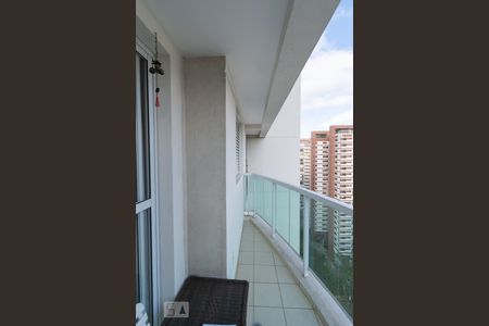 Varanda de kitnet/studio para alugar com 1 quarto, 37m² em Vila Cruzeiro, São Paulo