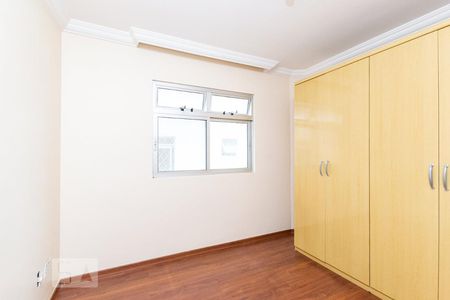 Apartamento para alugar com 4 quartos, 105m² em Ipiranga, Belo Horizonte