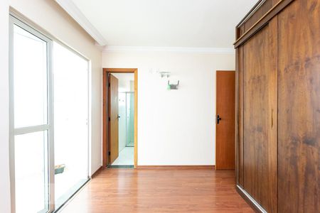 Apartamento para alugar com 4 quartos, 105m² em Ipiranga, Belo Horizonte