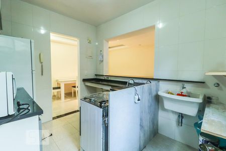 Apartamento à venda com 40m², 1 quarto e 1 vaga Apartamento à venda com 40m², 1 quarto e 1 vagaCozinha e Área de Serviço
