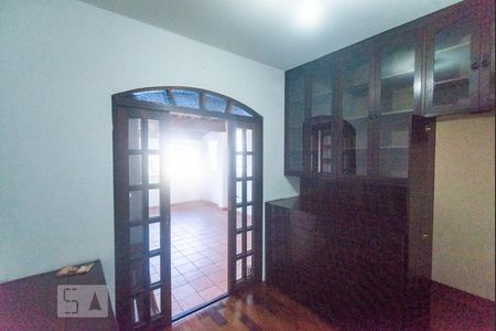 Casa à venda com 220m², 3 quartos e 2 vagas Casa à venda com 220m², 3 quartos e 2 vagasQuarto 3