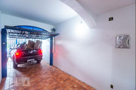 Casa à venda com 220m², 3 quartos e 2 vagas Casa à venda com 220m², 3 quartos e 2 vagasGaragem
