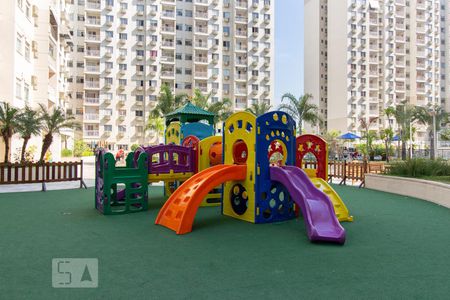 Apartamento à venda com 100m², 3 quartos e 1 vaga Apartamento à venda com 100m², 3 quartos e 1 vagaPlay
