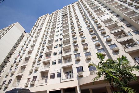 Apartamento à venda com 100m², 3 quartos e 1 vaga Apartamento à venda com 100m², 3 quartos e 1 vagaFachada