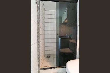Apartamento à venda com 65m², 3 quartos e 1 vaga Apartamento à venda com 65m², 3 quartos e 1 vagaBanheiro da Suíte - Box de vidro