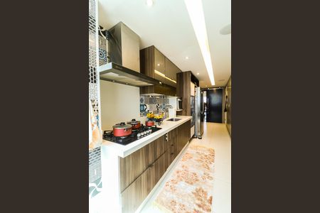 Apartamento à venda com 168m², 3 quartos e 2 vagas Apartamento à venda com 168m², 3 quartos e 2 vagasCozinha