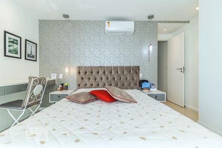 Apartamento à venda com 168m², 3 quartos e 2 vagas Apartamento à venda com 168m², 3 quartos e 2 vagasQuarto 3 - Suíte