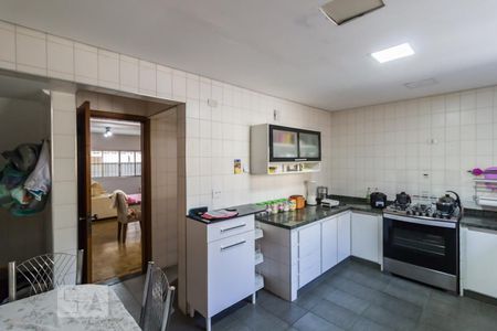 Casa à venda com 80m², 3 quartos e 2 vagas Casa à venda com 80m², 3 quartos e 2 vagasCozinha