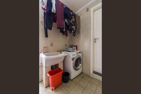 Casa à venda com 80m², 3 quartos e 2 vagas Casa à venda com 80m², 3 quartos e 2 vagasÁrea de serviço