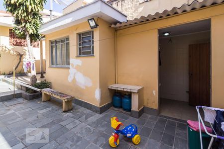 Casa à venda com 80m², 3 quartos e 2 vagas Casa à venda com 80m², 3 quartos e 2 vagasQuintal fundos