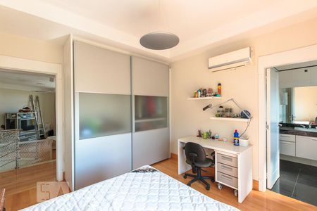 Casa de condomínio à venda com 400m², 4 quartos e 3 vagasQuarto 2