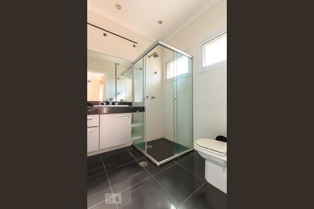 Casa de condomínio à venda com 400m², 4 quartos e 3 vagasBanheiro do Quarto 2