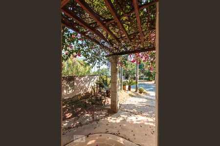 Casa de condomínio à venda com 400m², 4 quartos e 3 vagasEntrada 