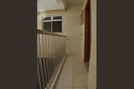 Casa de condomínio à venda com 220m², 4 quartos e sem vagaArea de Serviço do Segundo Andar