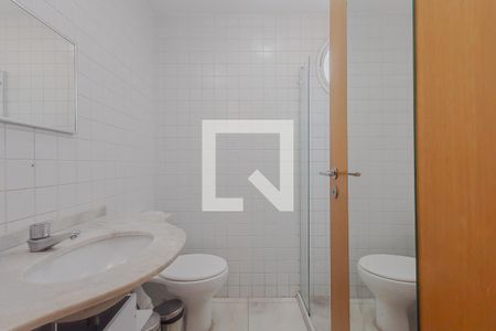 Banheiro de kitnet/studio para alugar com 1 quarto, 30m² em Pinheiros, São Paulo