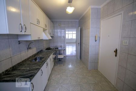 Apartamento para alugar com 140m², 4 quartos e sem vaga Apartamento para alugar com 140m², 4 quartos e sem vagaCozinha