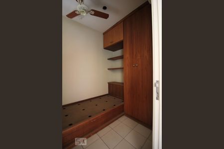 Apartamento para alugar com 550m², 4 quartos e 6 vagasQuarto de serviço