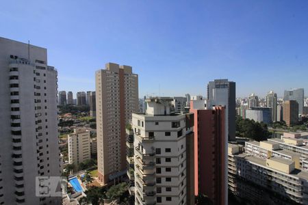 Apartamento para alugar com 550m², 4 quartos e 6 vagasVista da suíte 4