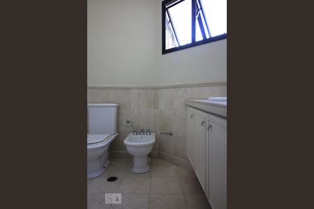 Apartamento para alugar com 550m², 4 quartos e 6 vagasBanheiro da suíte 3