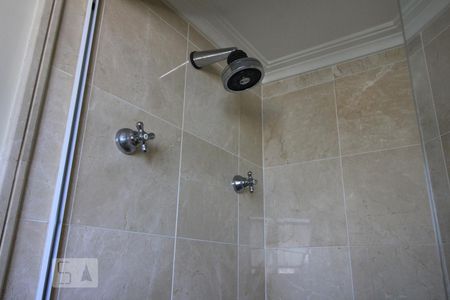 Apartamento para alugar com 550m², 4 quartos e 6 vagasChuveiro