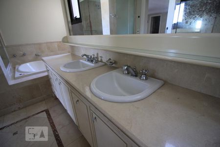 Apartamento para alugar com 550m², 4 quartos e 6 vagasPia