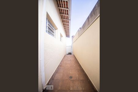 Casa à venda com 170m², 3 quartos e 2 vagascorredor