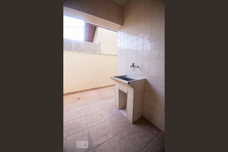 Casa à venda com 170m², 3 quartos e 2 vagasarea de serviço