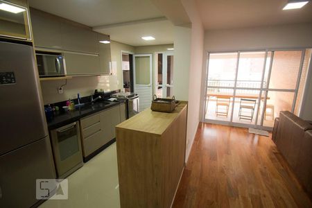 Apartamento à venda com 141m², 2 quartos e 3 vagas Apartamento à venda com 141m², 2 quartos e 3 vagasCozinha
