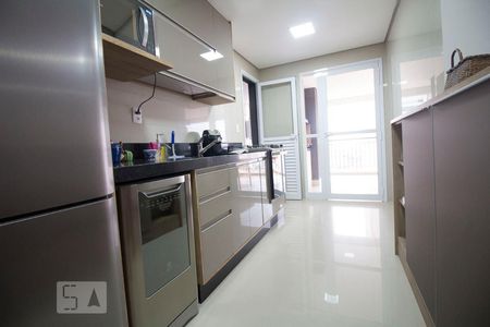Apartamento à venda com 141m², 2 quartos e 3 vagas Apartamento à venda com 141m², 2 quartos e 3 vagasCozinha