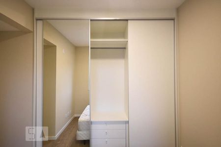 Apartamento à venda com 55m², 2 quartos e 1 vagaArmário do Quarto 2