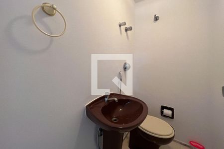 Lavabo de apartamento para alugar com 3 quartos, 74m² em Moema, São Paulo