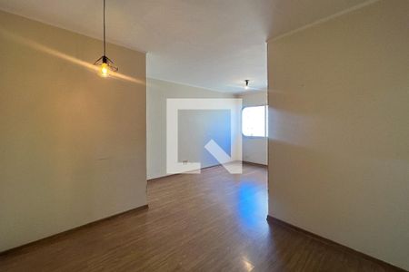 Sala de apartamento para alugar com 3 quartos, 74m² em Moema, São Paulo