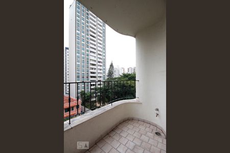Varanda de apartamento para alugar com 3 quartos, 100m² em Santa Cecília, São Paulo