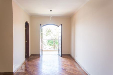 Casa à venda com 252m², 3 quartos e 6 vagas Casa à venda com 252m², 3 quartos e 6 vagasSuíte 1