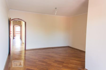 Casa à venda com 252m², 3 quartos e 6 vagas Casa à venda com 252m², 3 quartos e 6 vagasSuíte 1