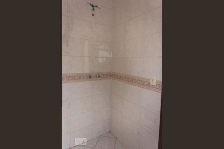 Casa à venda com 252m², 3 quartos e 6 vagas Casa à venda com 252m², 3 quartos e 6 vagasBanheiro da suíte 2