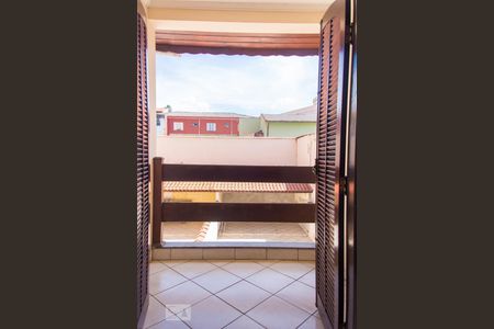 Casa à venda com 252m², 3 quartos e 6 vagas Casa à venda com 252m², 3 quartos e 6 vagasVaranda da suíte 3