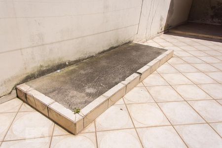 Casa à venda com 252m², 3 quartos e 6 vagas Casa à venda com 252m², 3 quartos e 6 vagasQuintal