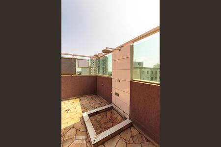 Apartamento à venda com 180m², 3 quartos e 2 vagas Apartamento à venda com 180m², 3 quartos e 2 vagasCobertura