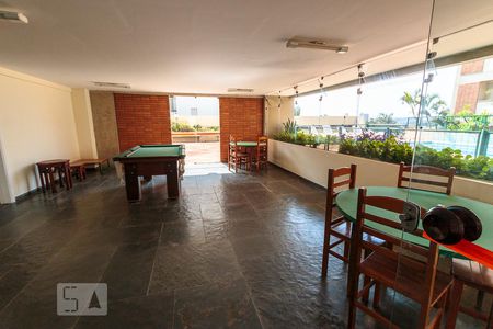 Apartamento à venda com 180m², 3 quartos e 2 vagas Apartamento à venda com 180m², 3 quartos e 2 vagasSala de Jogos