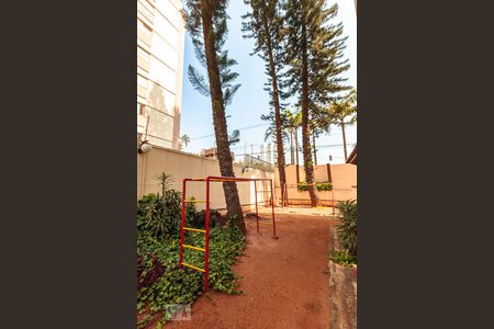 Apartamento à venda com 180m², 3 quartos e 2 vagas Apartamento à venda com 180m², 3 quartos e 2 vagasPlayground