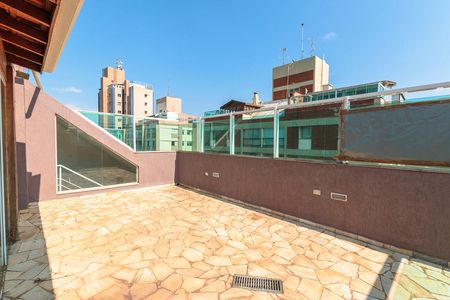 Apartamento à venda com 180m², 3 quartos e 2 vagas Apartamento à venda com 180m², 3 quartos e 2 vagasCobertura