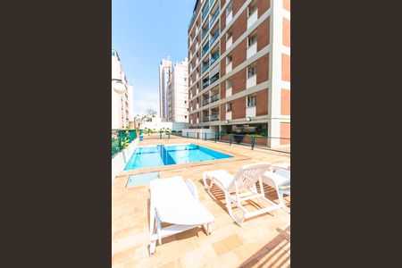 Apartamento à venda com 180m², 3 quartos e 2 vagas Apartamento à venda com 180m², 3 quartos e 2 vagasPiscina