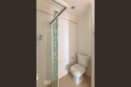 Apartamento à venda com 180m², 3 quartos e 2 vagas Apartamento à venda com 180m², 3 quartos e 2 vagasBanheiro Social