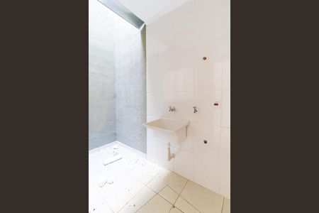 Casa de condomínio à venda com 55m², 2 quartos e 1 vaga Casa de condomínio à venda com 55m², 2 quartos e 1 vagaÁrea de Serviço