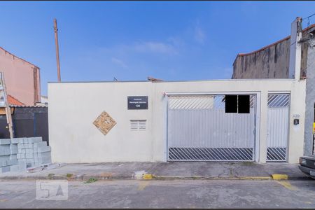 Casa de condomínio à venda com 55m², 2 quartos e 1 vaga Casa de condomínio à venda com 55m², 2 quartos e 1 vagaFachada