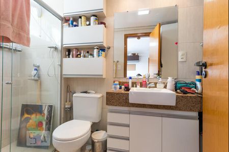 Apartamento à venda com 100m², 3 quartos e 2 vagasBanheiro Suíte