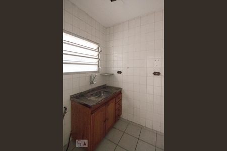 Cozinha de apartamento para alugar com 1 quarto, 45m² em Vila Buarque, São Paulo