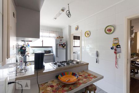 Apartamento à venda com 167m², 4 quartos e 3 vagasCozinha