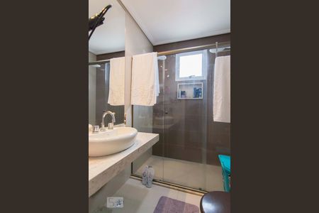 Casa à venda com 270m², 3 quartos e 8 vagasBanheiro Suíte